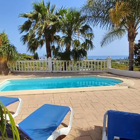 Encantador Cortijo Con Piscina Privada Y Vista Al Mar Villa