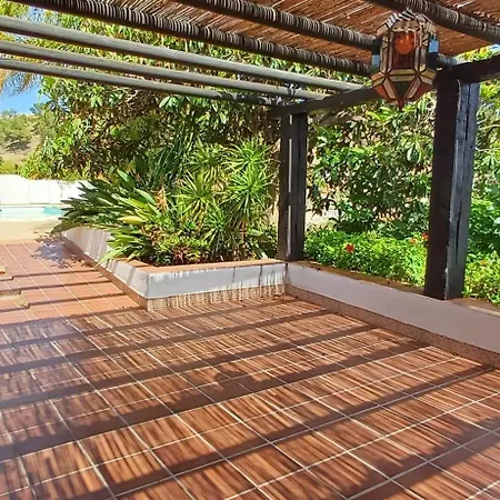 Encantador Cortijo Con Piscina Privada Y Vista Al Mar Villa