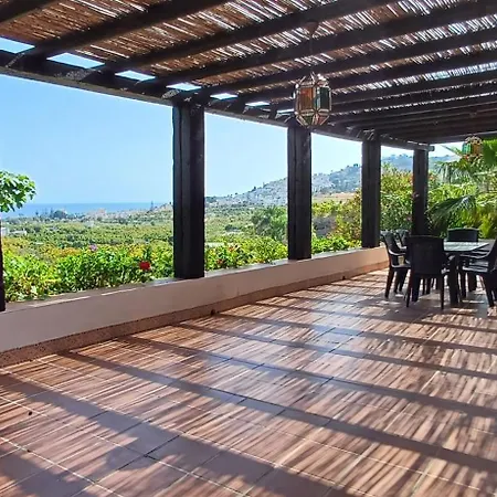 Villa Encantador Cortijo Con Piscina Privada Y Vista Al Mar