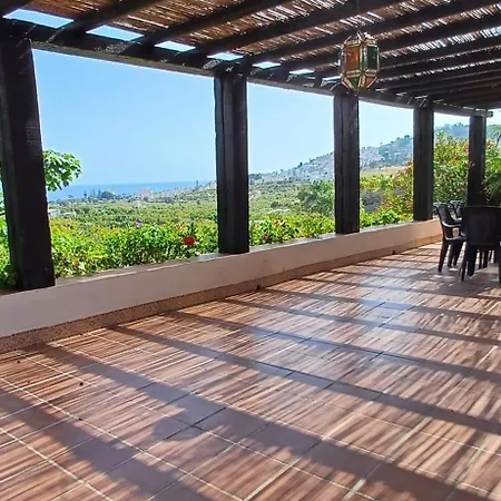 Encantador Cortijo Con Piscina Privada Y Vista Al Mar Malaga