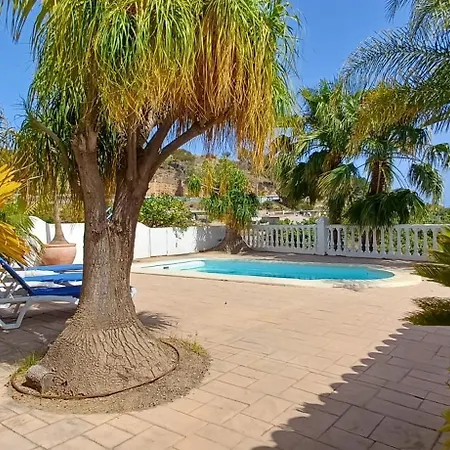 Encantador Cortijo Con Piscina Privada Y Vista Al Mar Villa